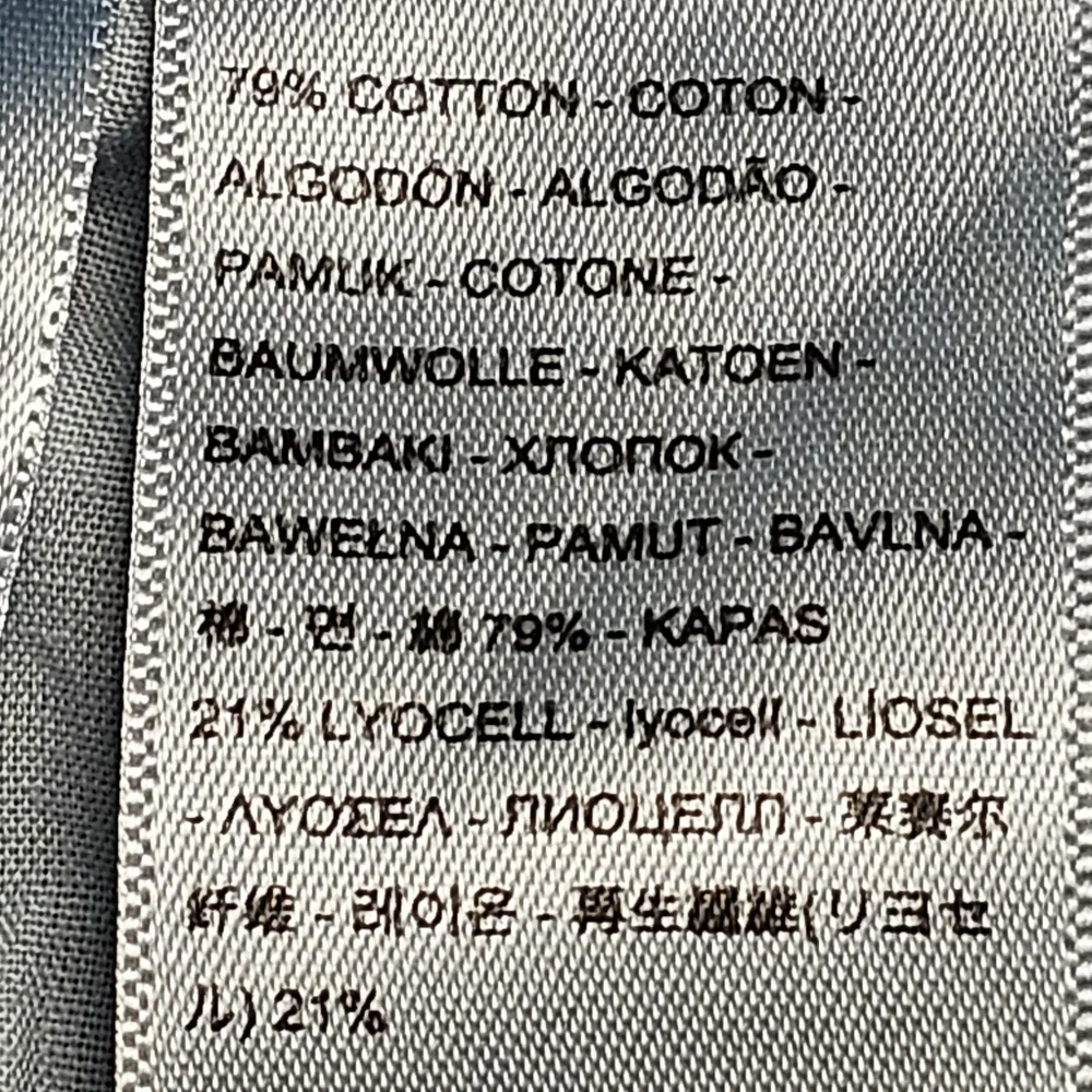 Levi's Premium High Loose Flare Jeans Distressed- Size 27 X 29 - Picture 12 of 12